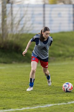 Bild 126 - wBJ Hamburger SV - Eimsbuettler TV : Ergebnis: 4:0